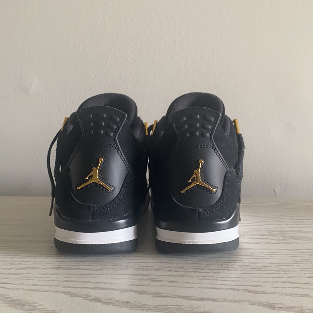 Air Jordan Retro 4 Royalty - Picture 4 of 4